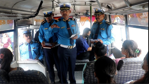 ट्राफिक प्रहरीको नयाँ कार्यक्रम ‘यात्रुसँग दुई मिनेट’
